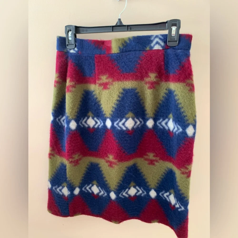Styles To Go Southwest Vest and Skirt Set M - Picture 6 of 8